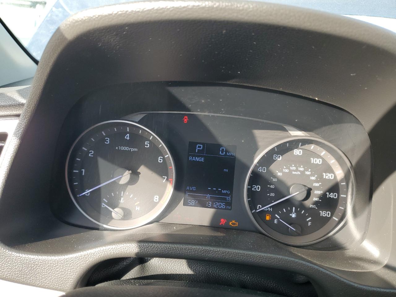 2017 Hyundai Elantra - Image 9