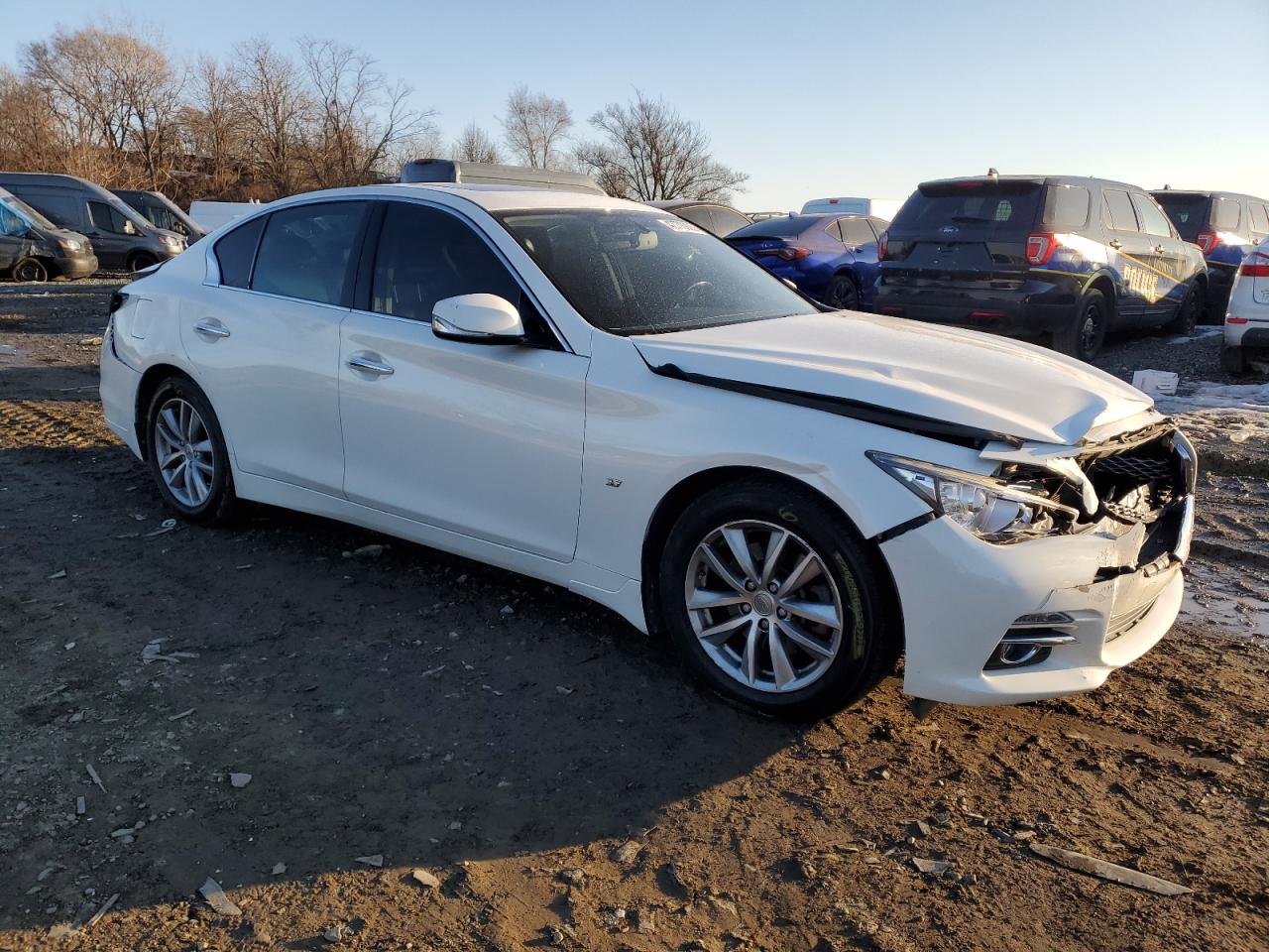 2015 Infiniti Q50 - Image 4