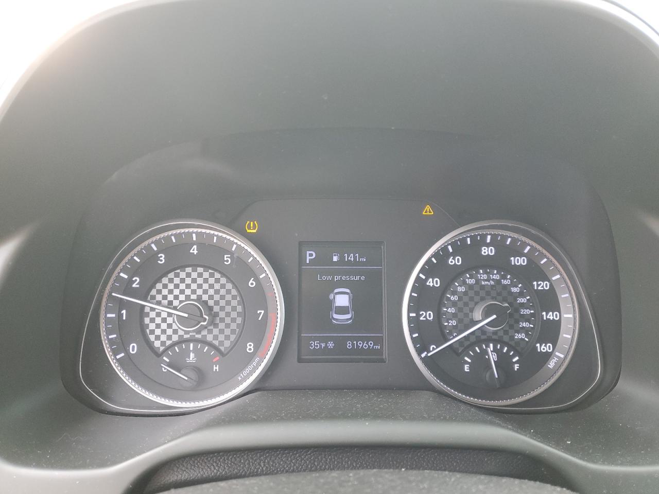 2019 Hyundai Elantra - Image 9