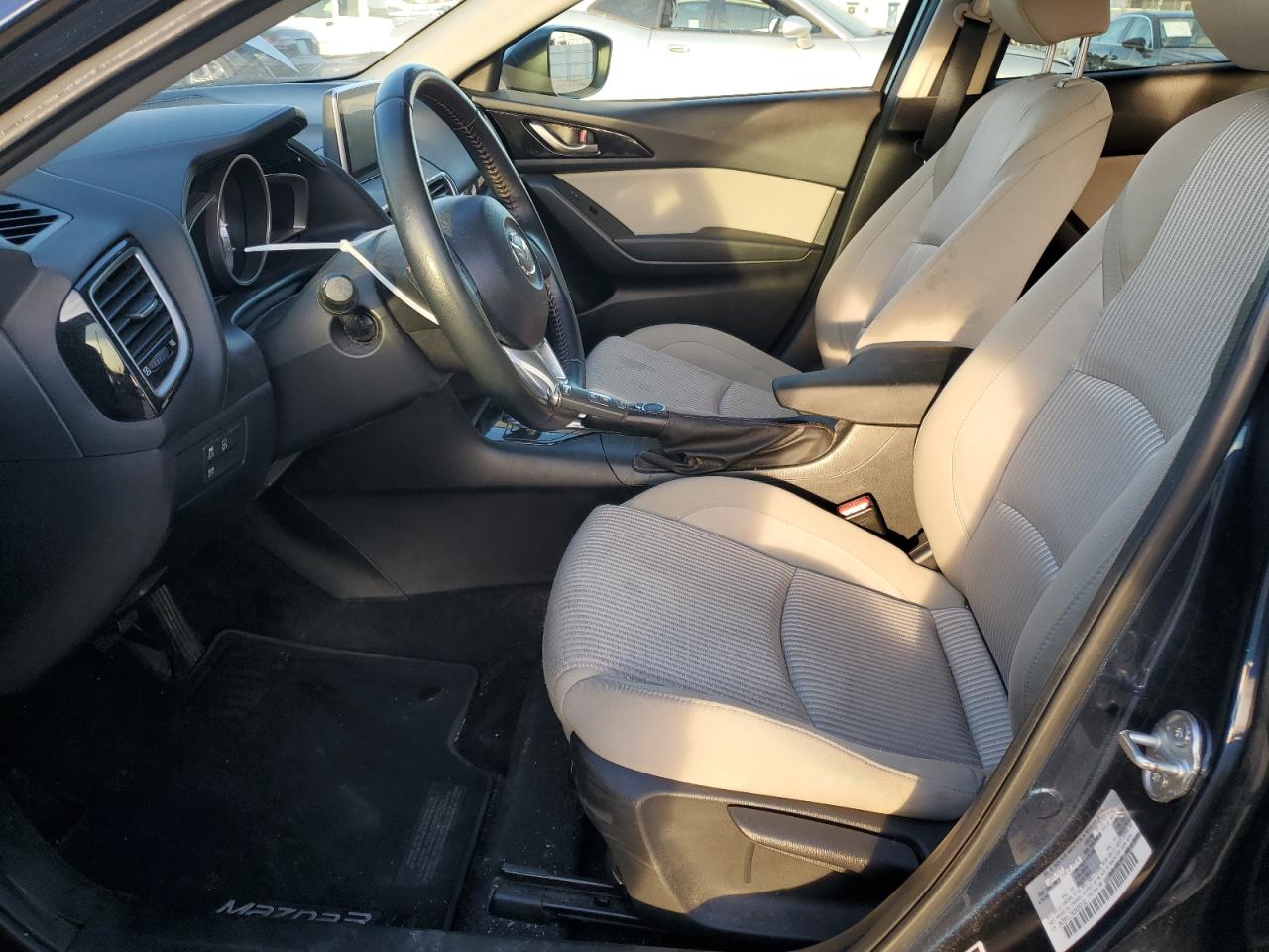 2016 Mazda 3 - Image 7