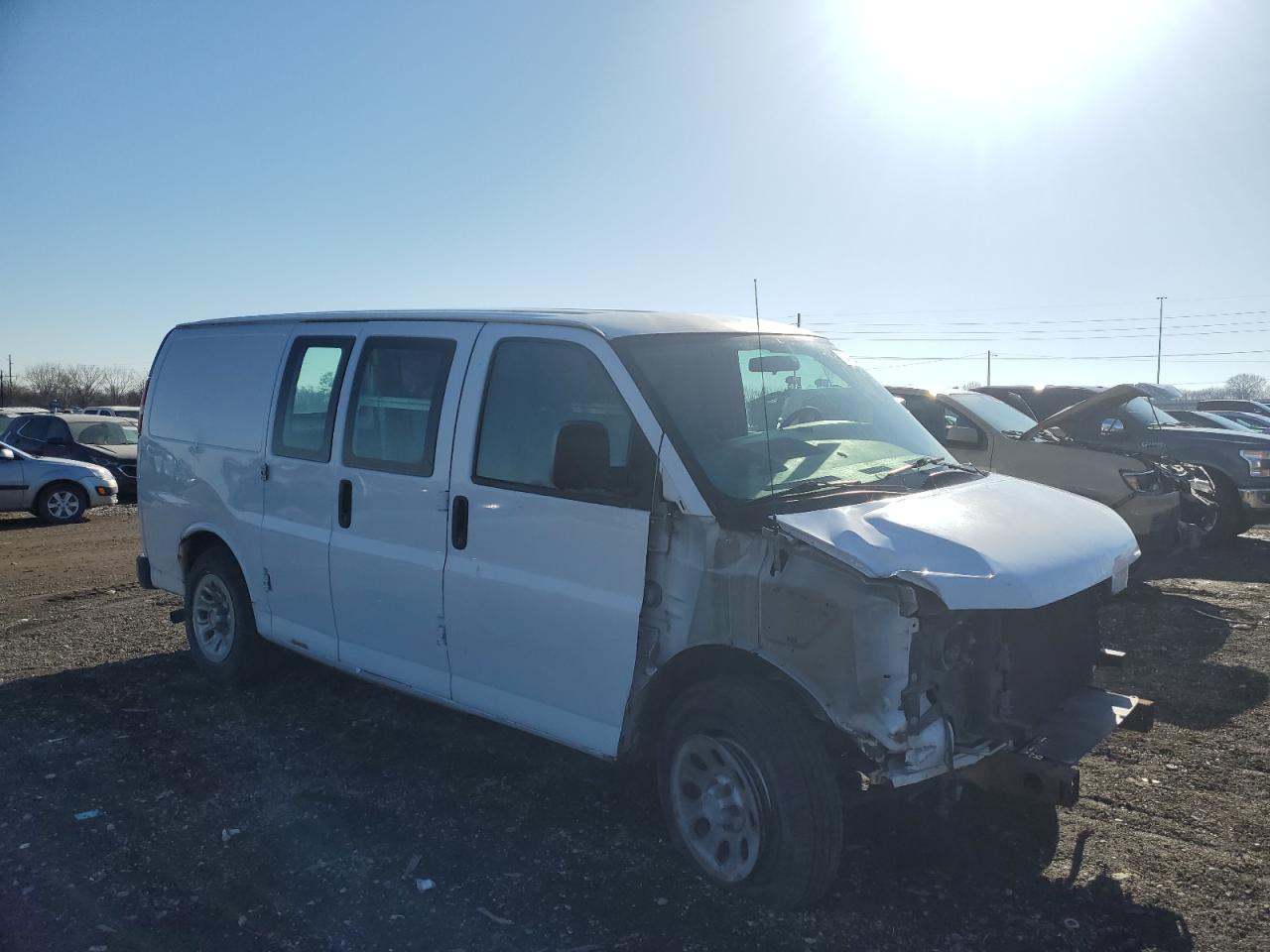 2009 Chevrolet Express - Image 4