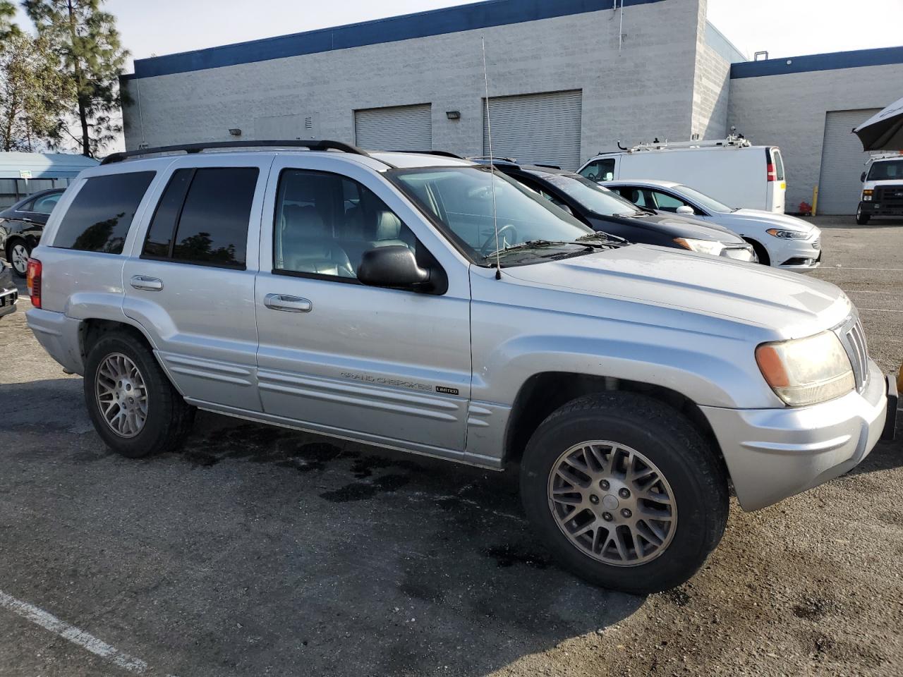 2004 Jeep Grand Cherokee - Image 4