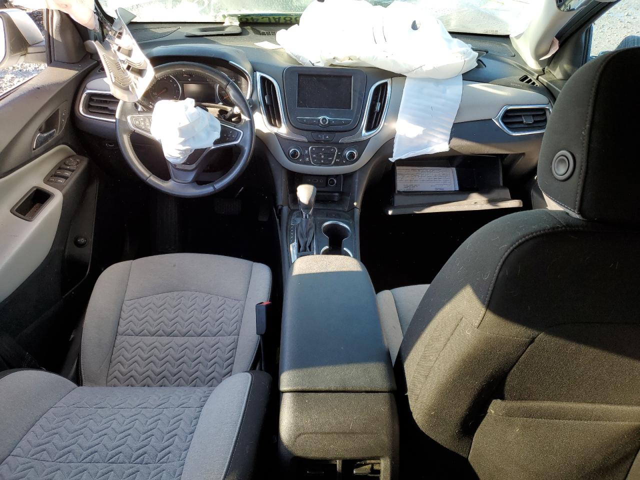 2022 Chevrolet Equinox - Image 8