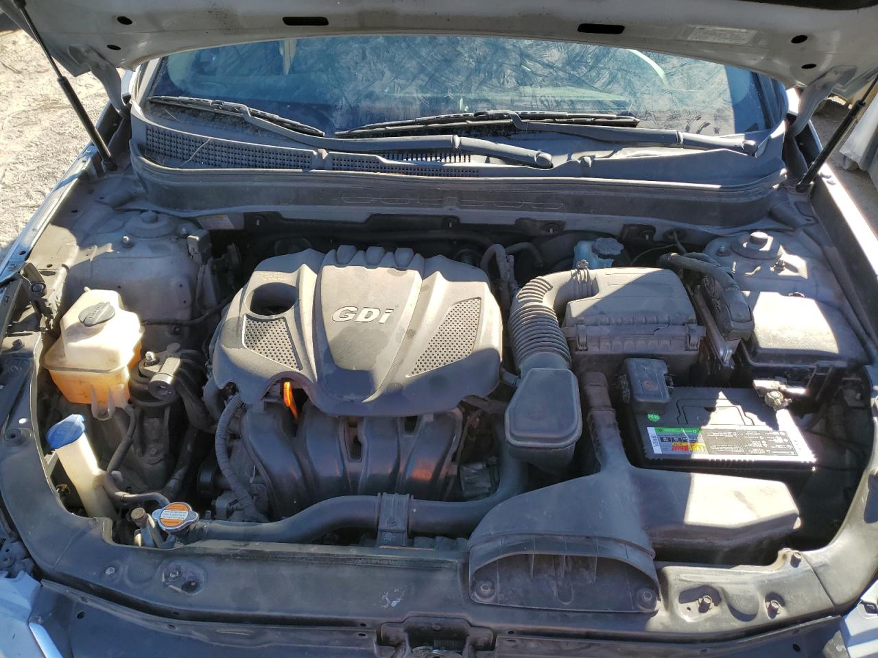 2011 Hyundai Sonata - Image 13
