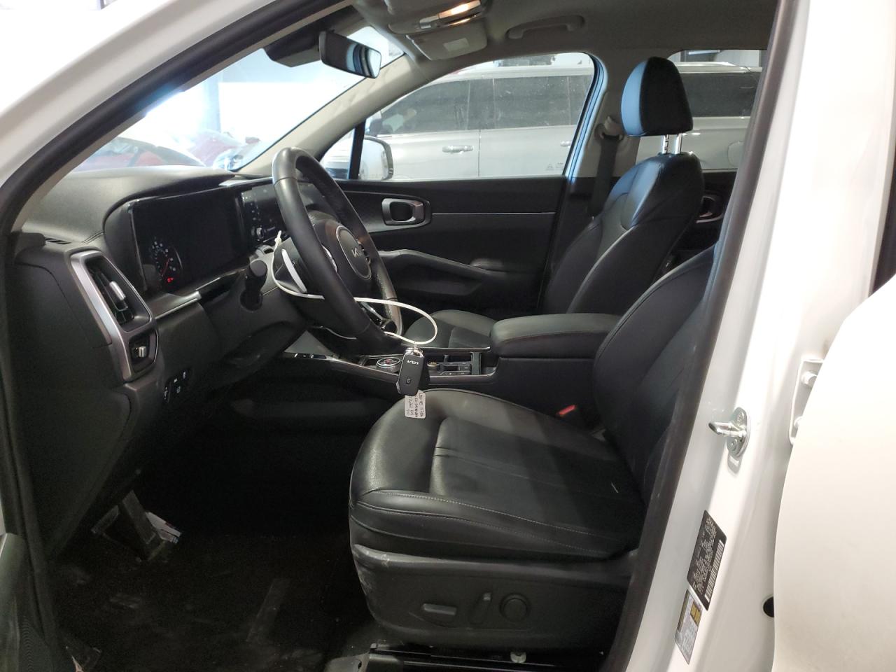 2023 Kia Sorento - Image 7