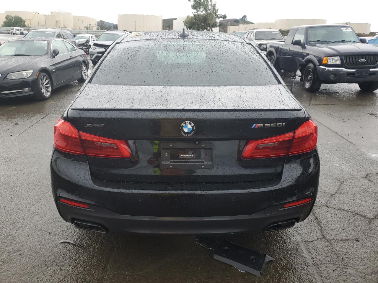 VIN WBAJB9C56JB049250 2018 BMW M5 no.6