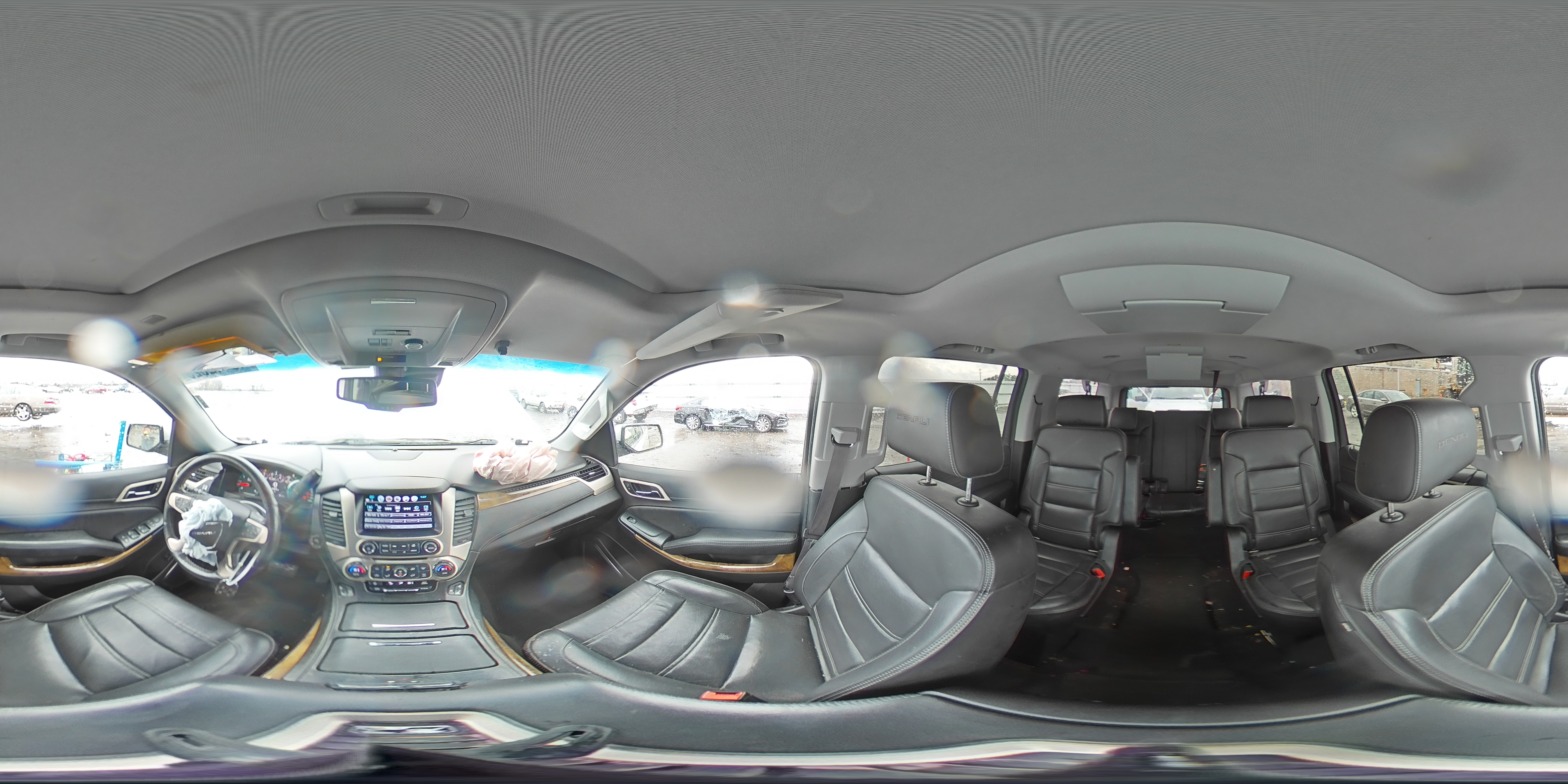 2017 GMC Yukon - Image 14