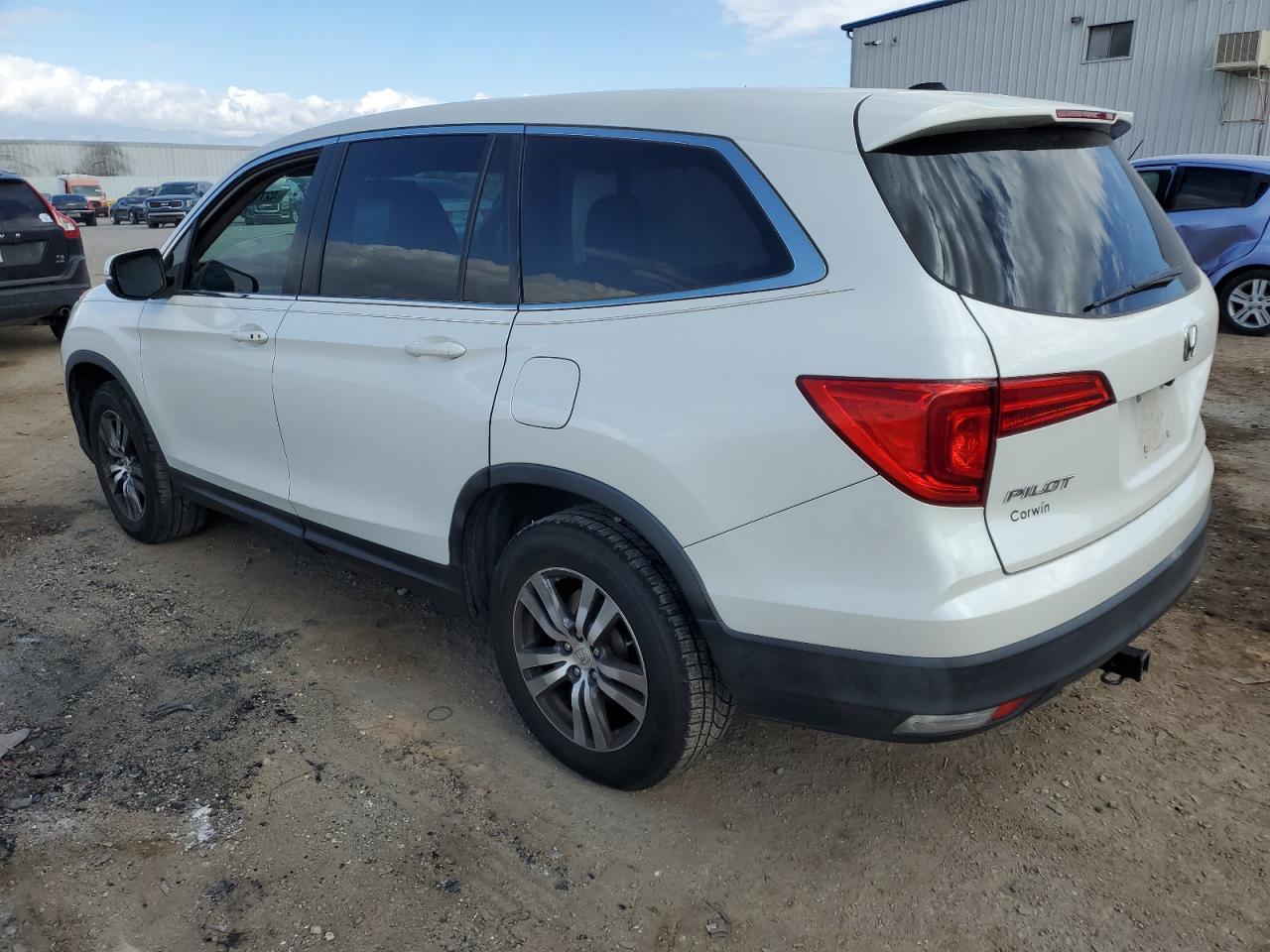 2016 Honda Pilot - Image 2