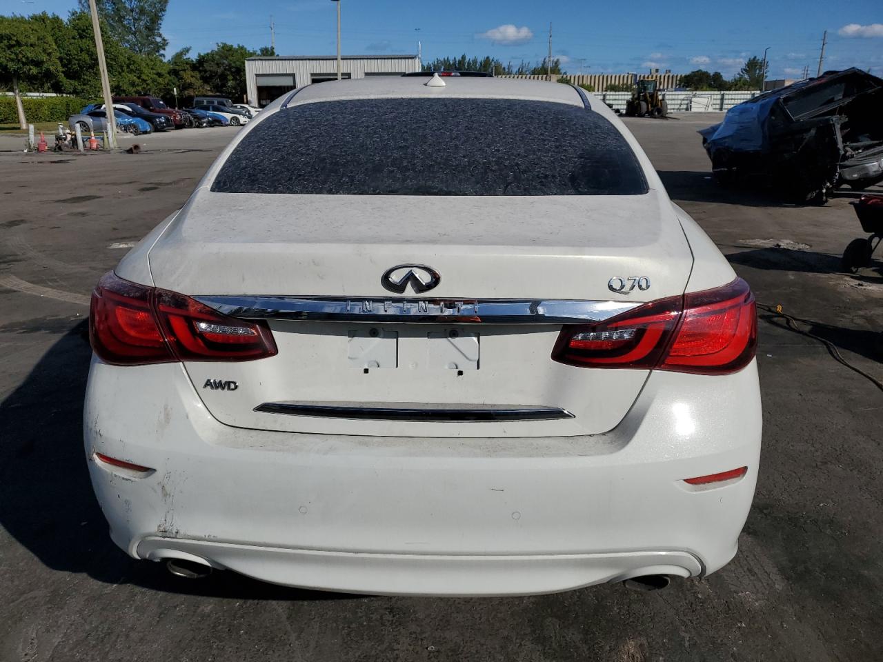 VIN JN1BY1AR6FM561067 2015 INFINITI Q70 no.6