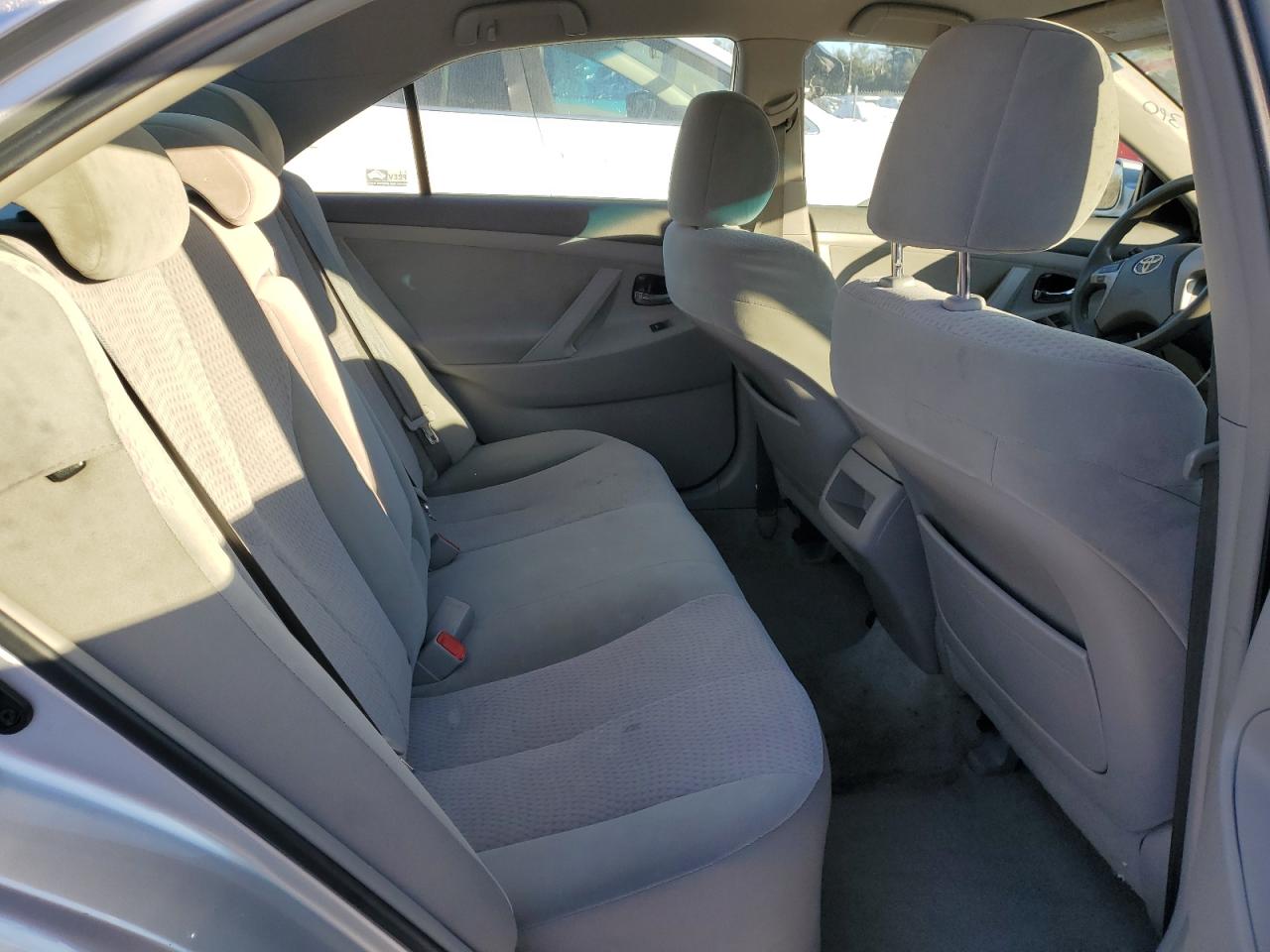 2010 Toyota Camry - Image 10