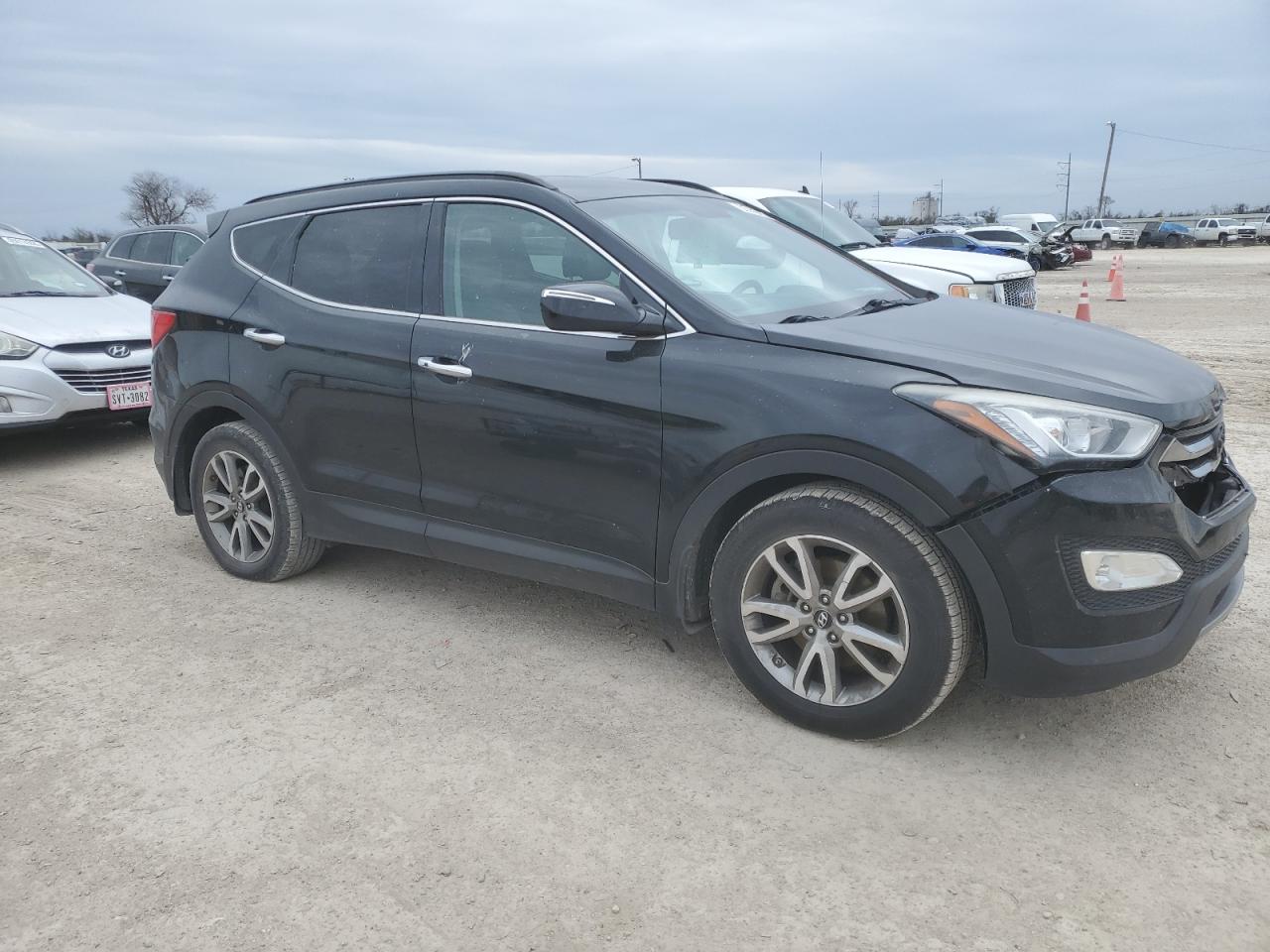 2014 Hyundai Santa Fe - Image 4