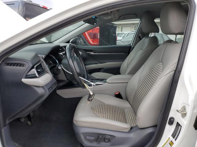  TOYOTA CAMRY 2019 Biały