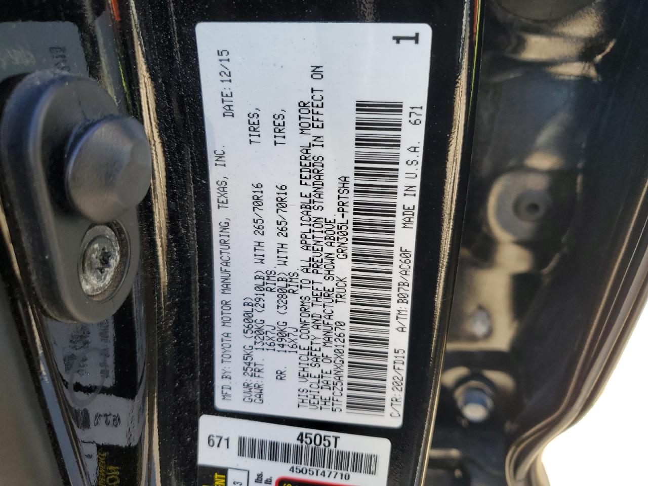 2016 Toyota Tacoma - Image 12