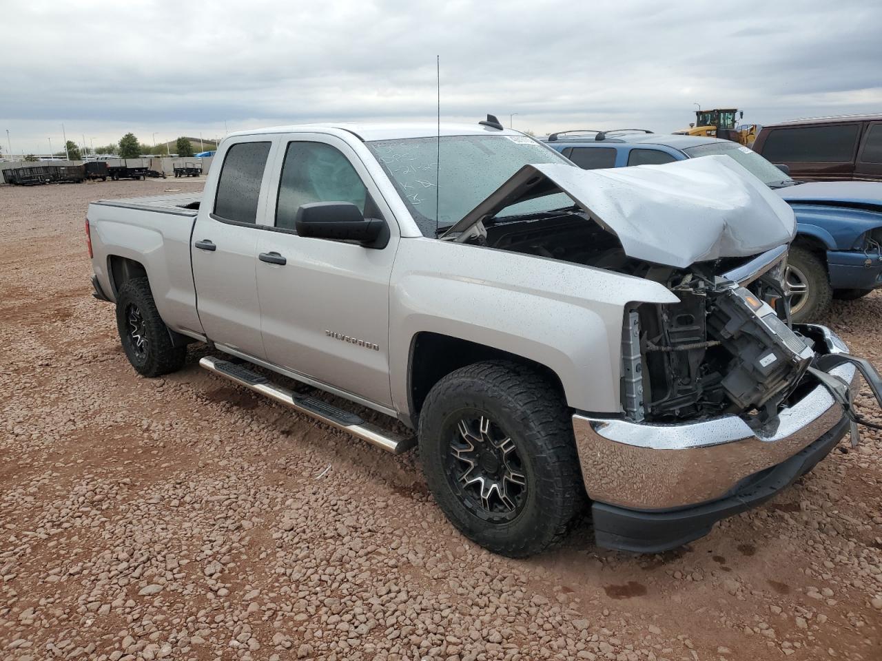 2017 Chevrolet Silverado - Image 4