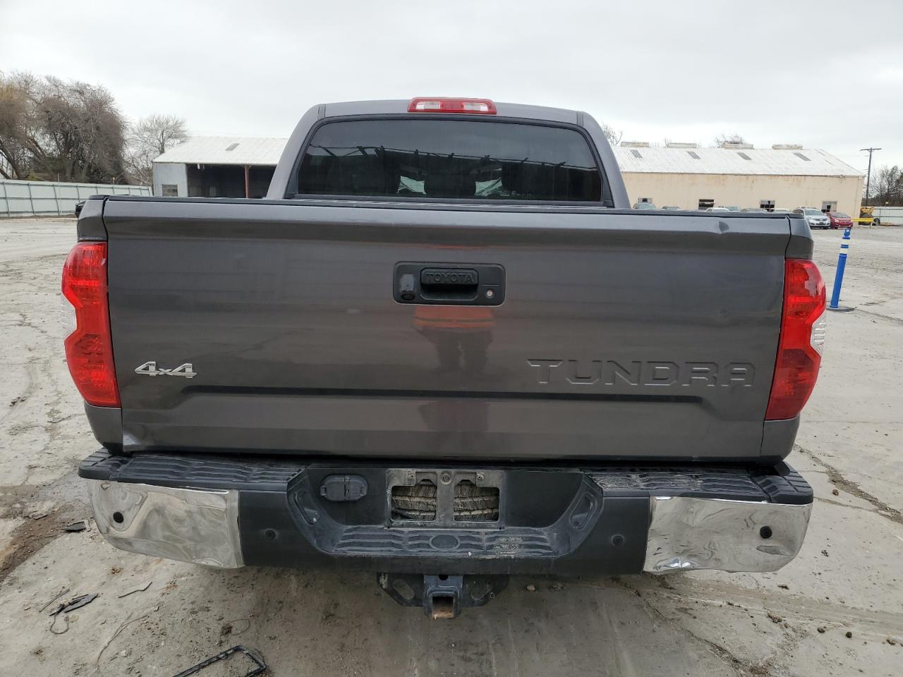 2017 Toyota Tundra - Image 6