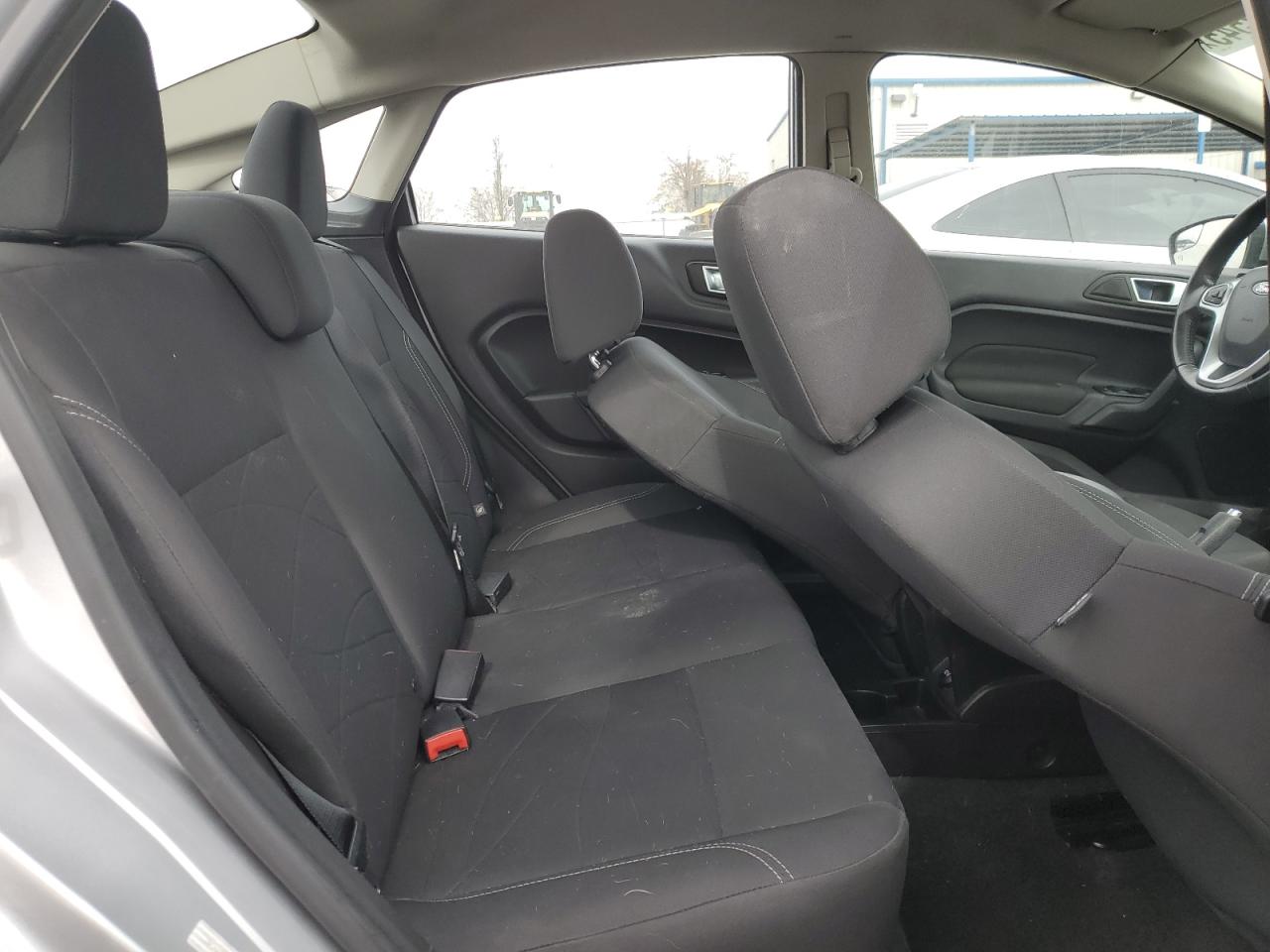 2015 Ford Fiesta - Image 10