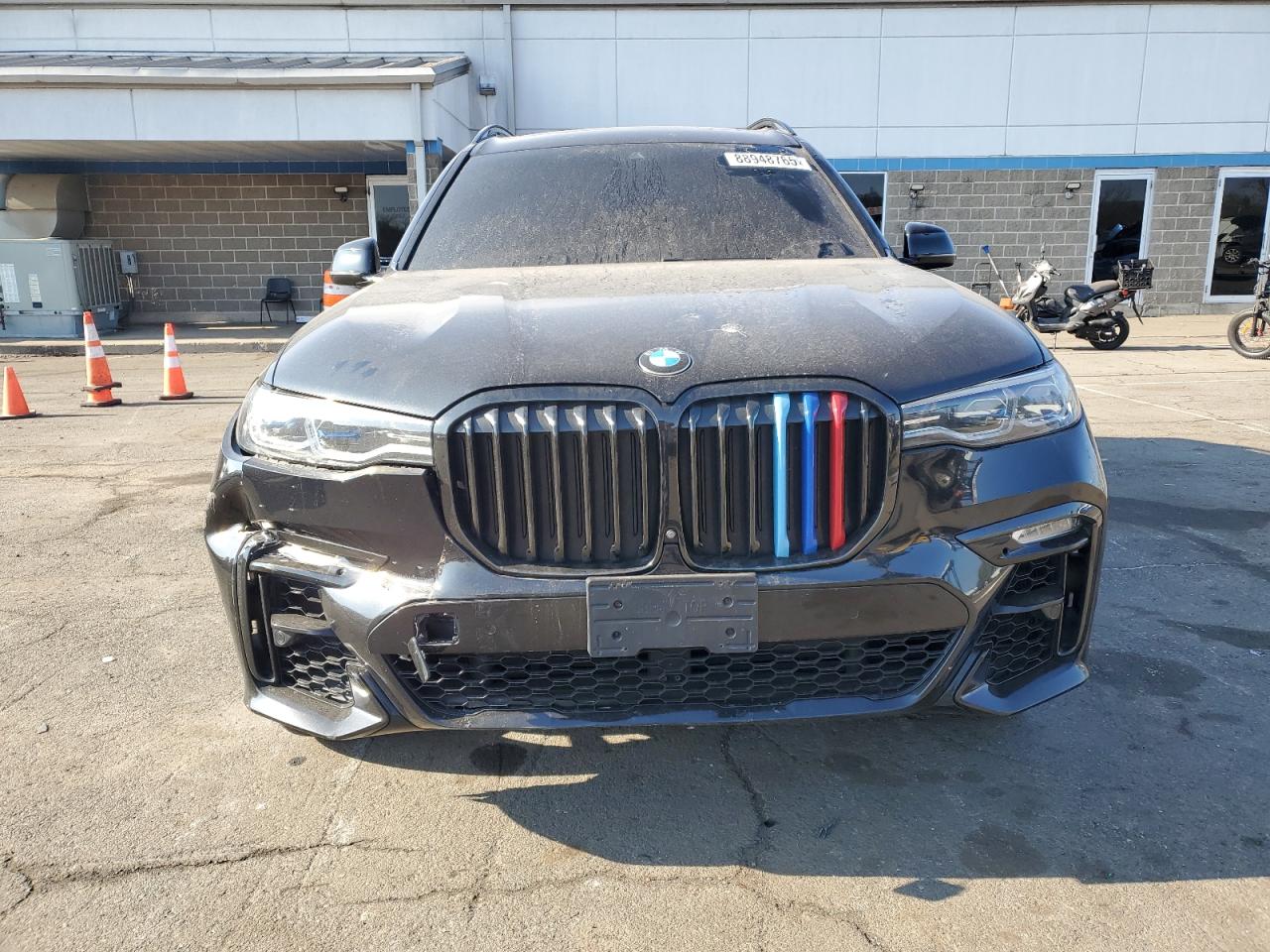 2020 BMW X7 - Image 5