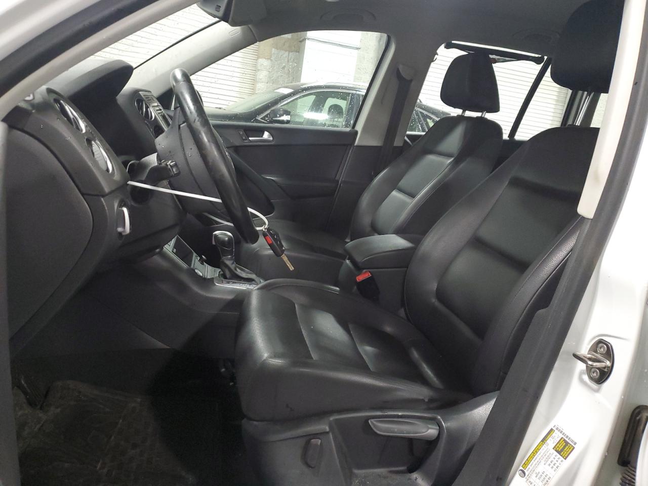2016 Volkswagen Tiguan - Image 7