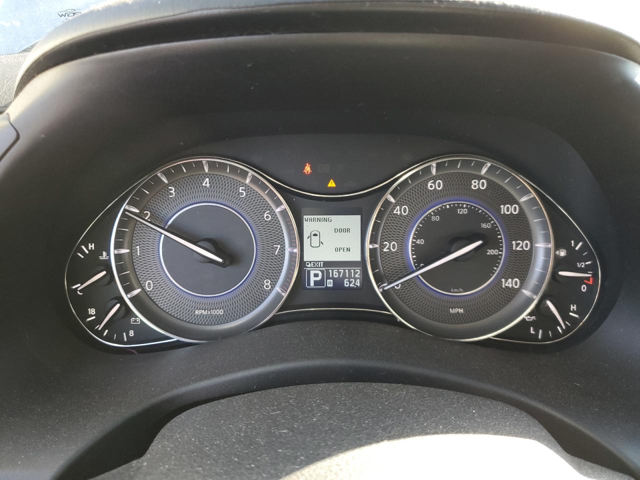 2011 Infiniti QX56 - Image 9
