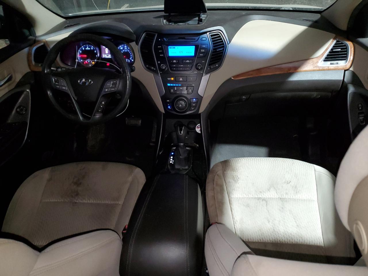 2013 Hyundai Santa Fe - Image 8