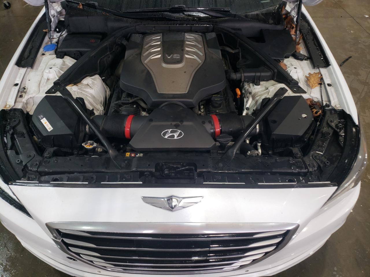 2015 Hyundai Genesis - Image 11