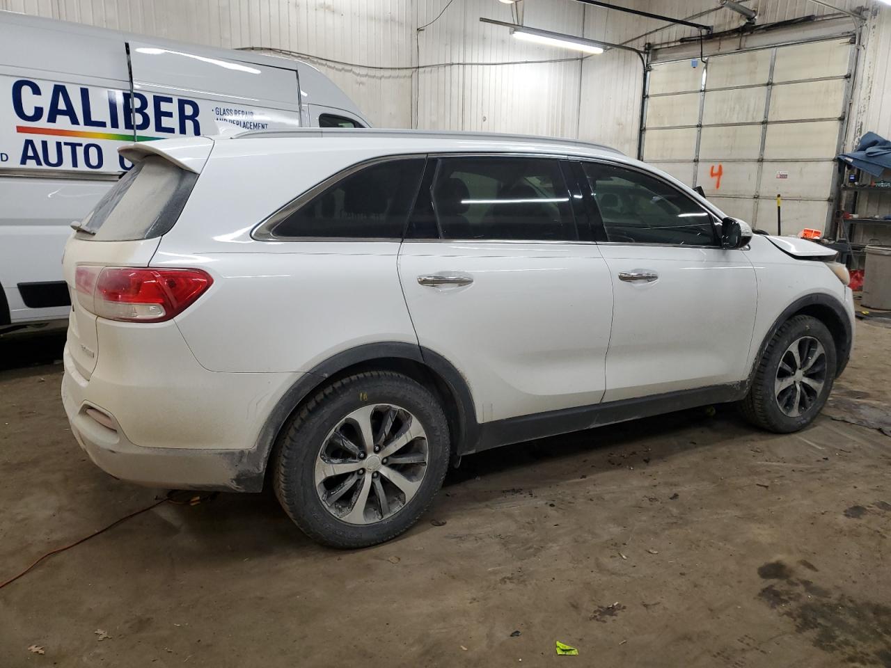 2016 Kia Sorento - Image 3