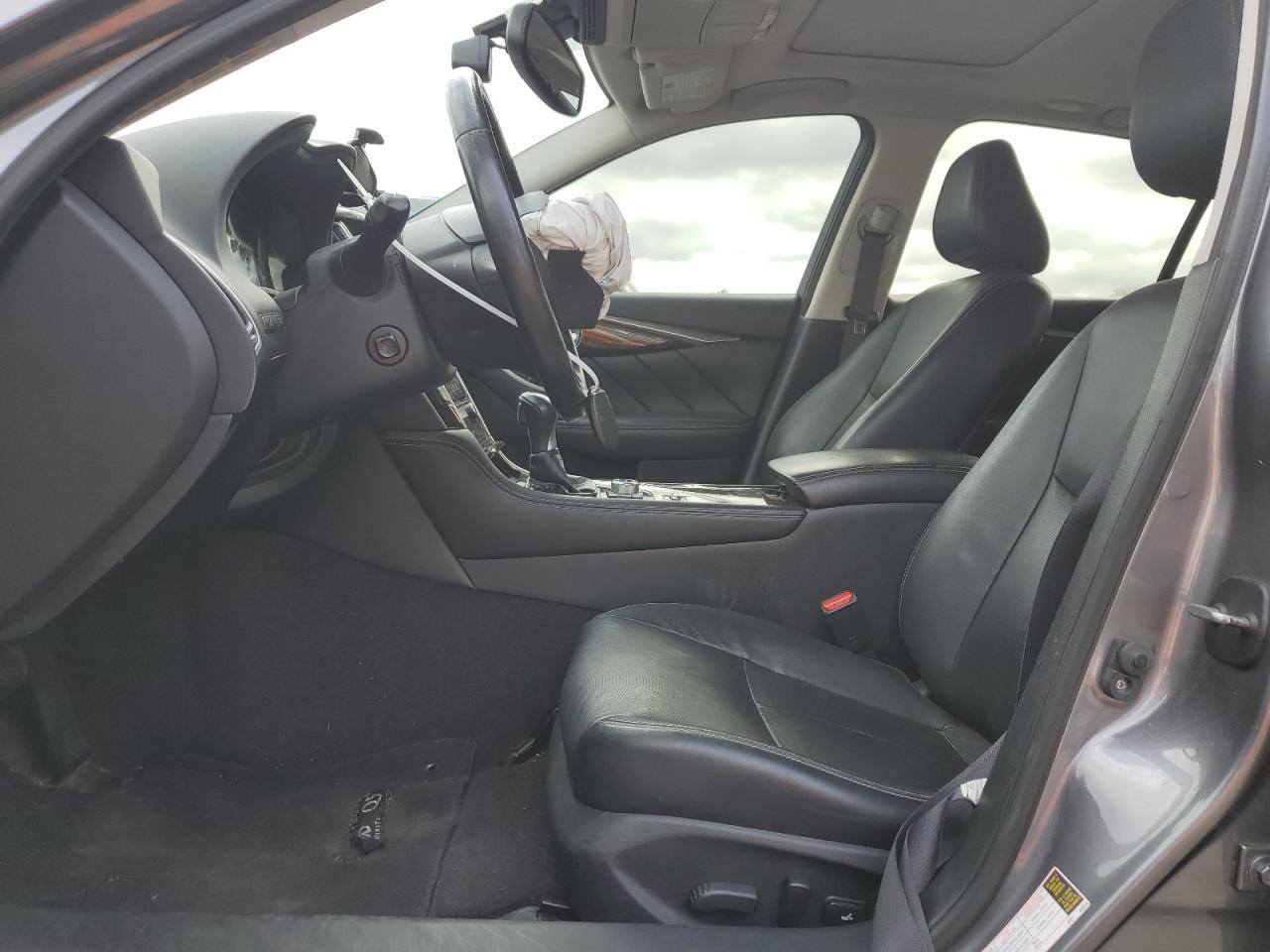 2016 Infiniti Q50 - Image 7