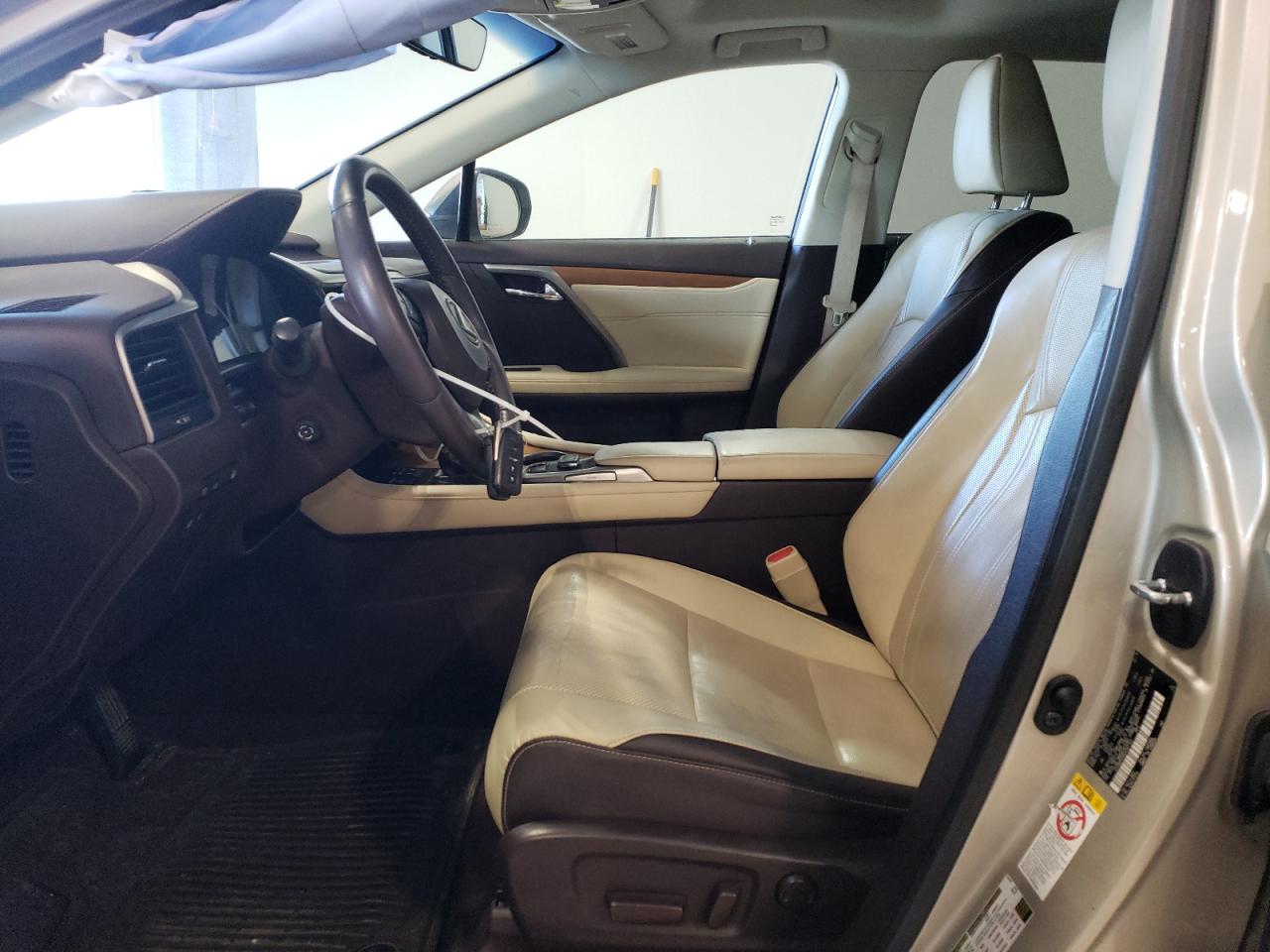 2016 Lexus RX - Image 7