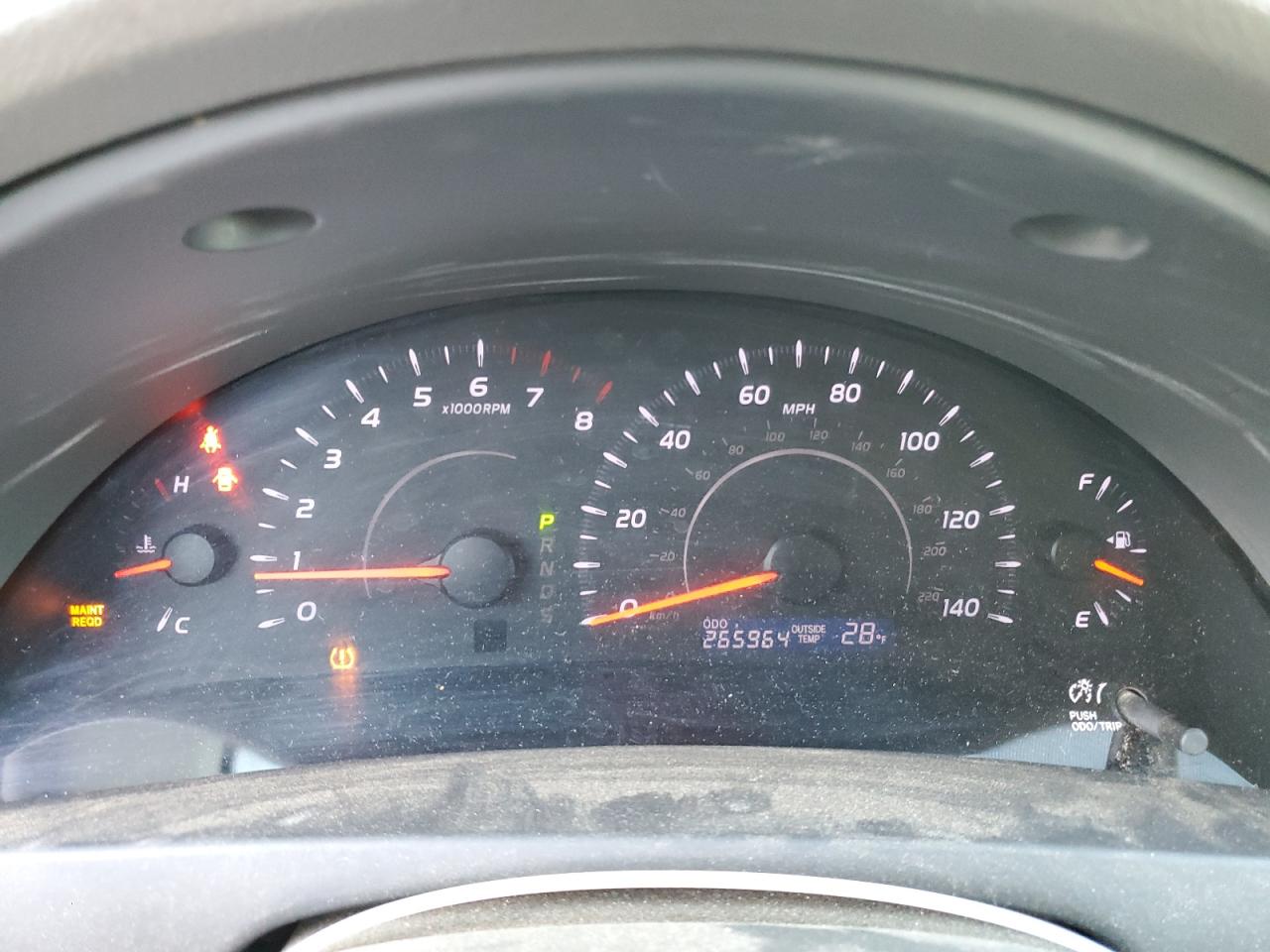 2011 Toyota Camry - Image 9