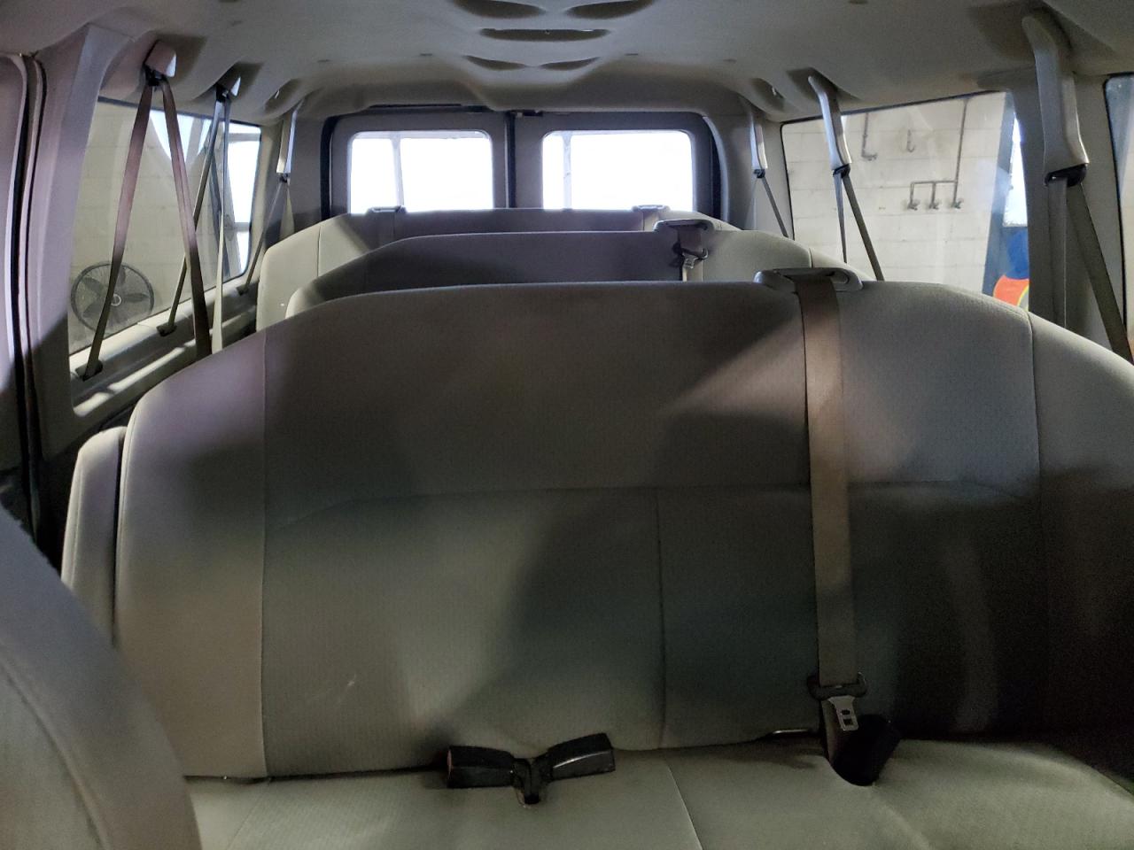 2008 Ford Econoline - Image 10