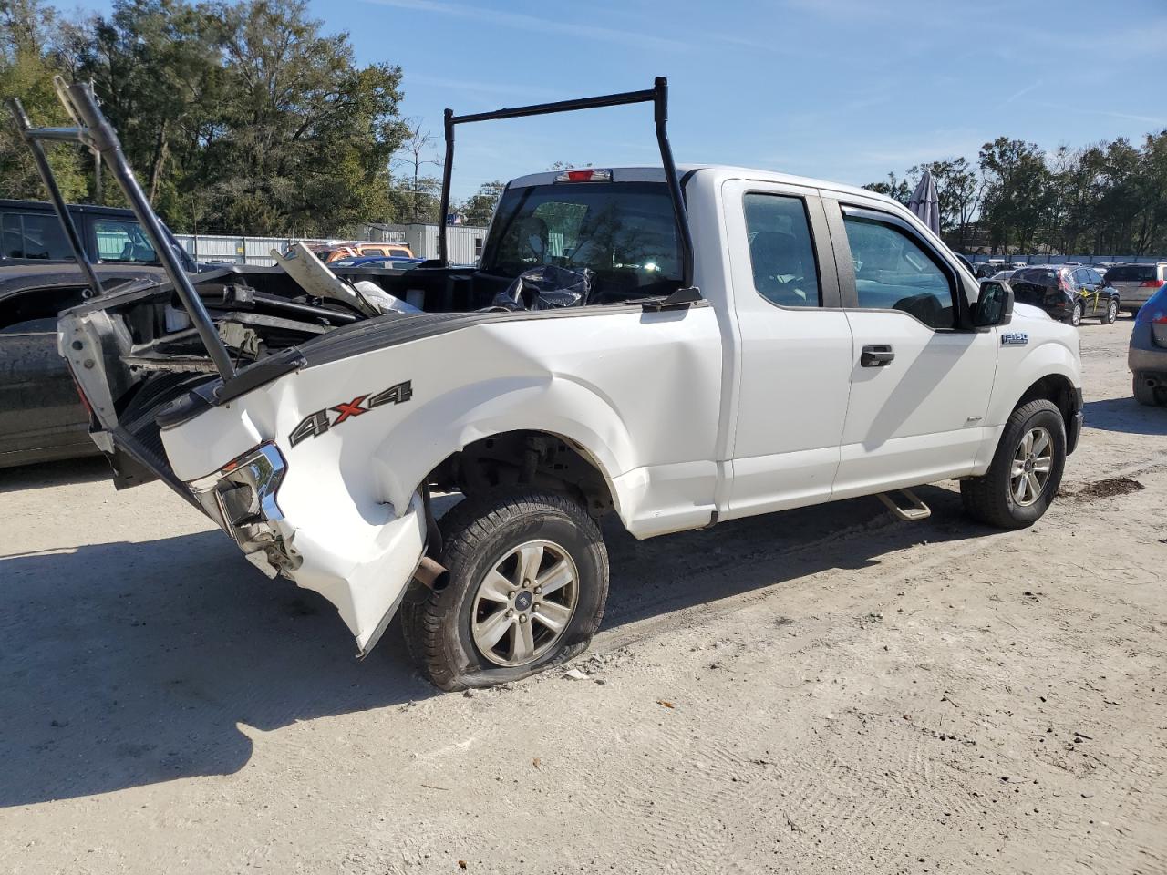 2016 Ford F-150 - Image 3