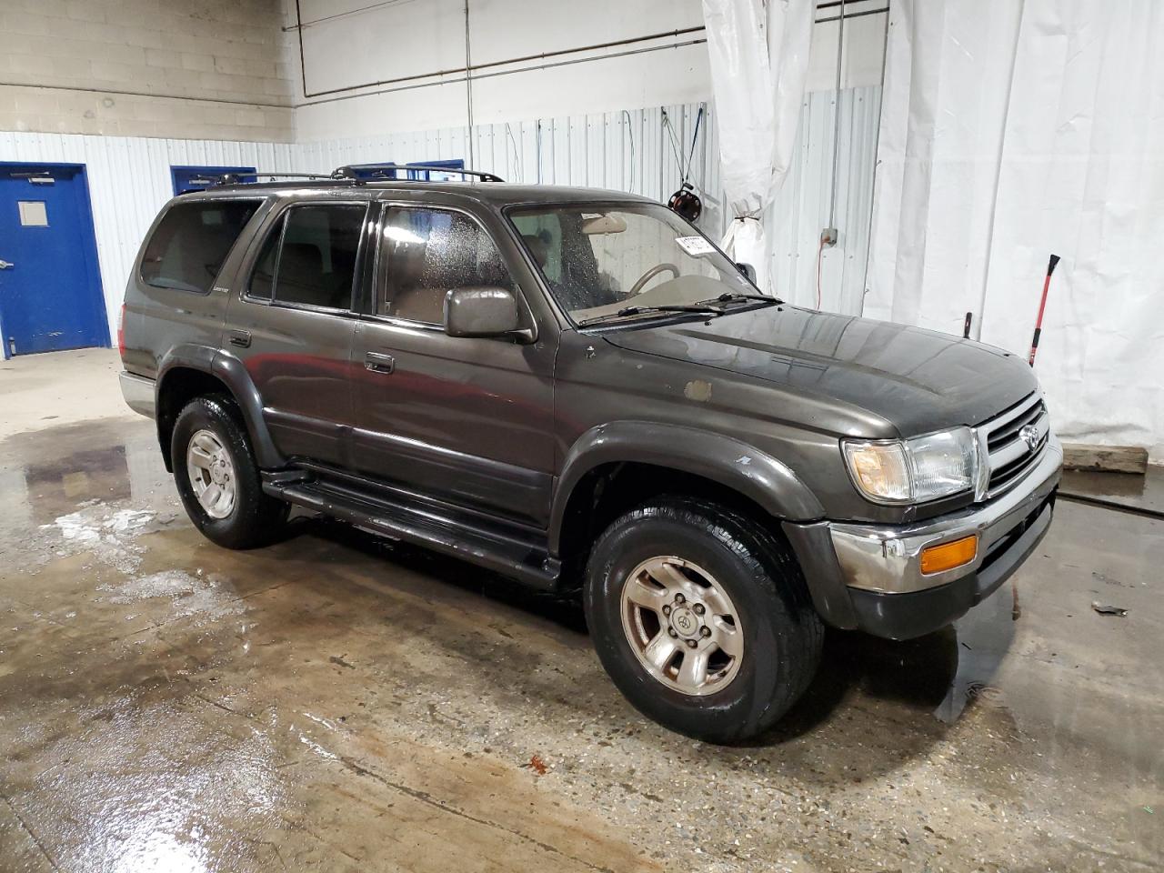 1998 Toyota 4Runner - Image 4