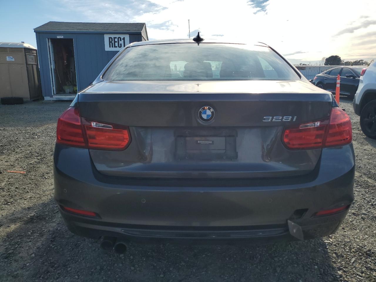 VIN WBA3A5C59FF610870 2015 BMW 3 SERIES no.6