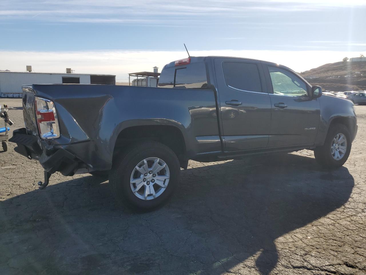 2016 Chevrolet Colorado - Image 3