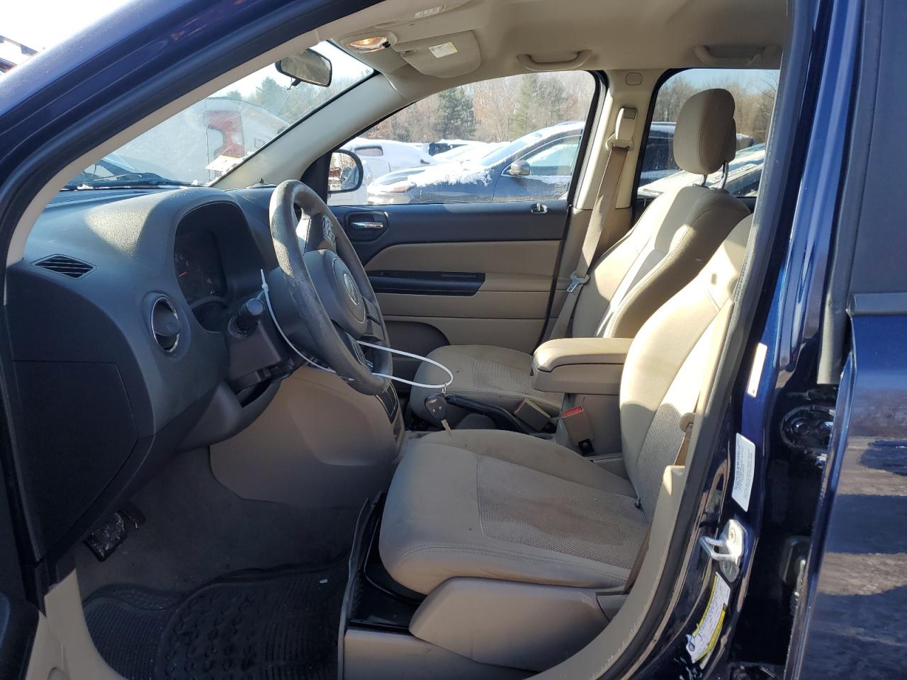 2012 Jeep Compass - Image 7
