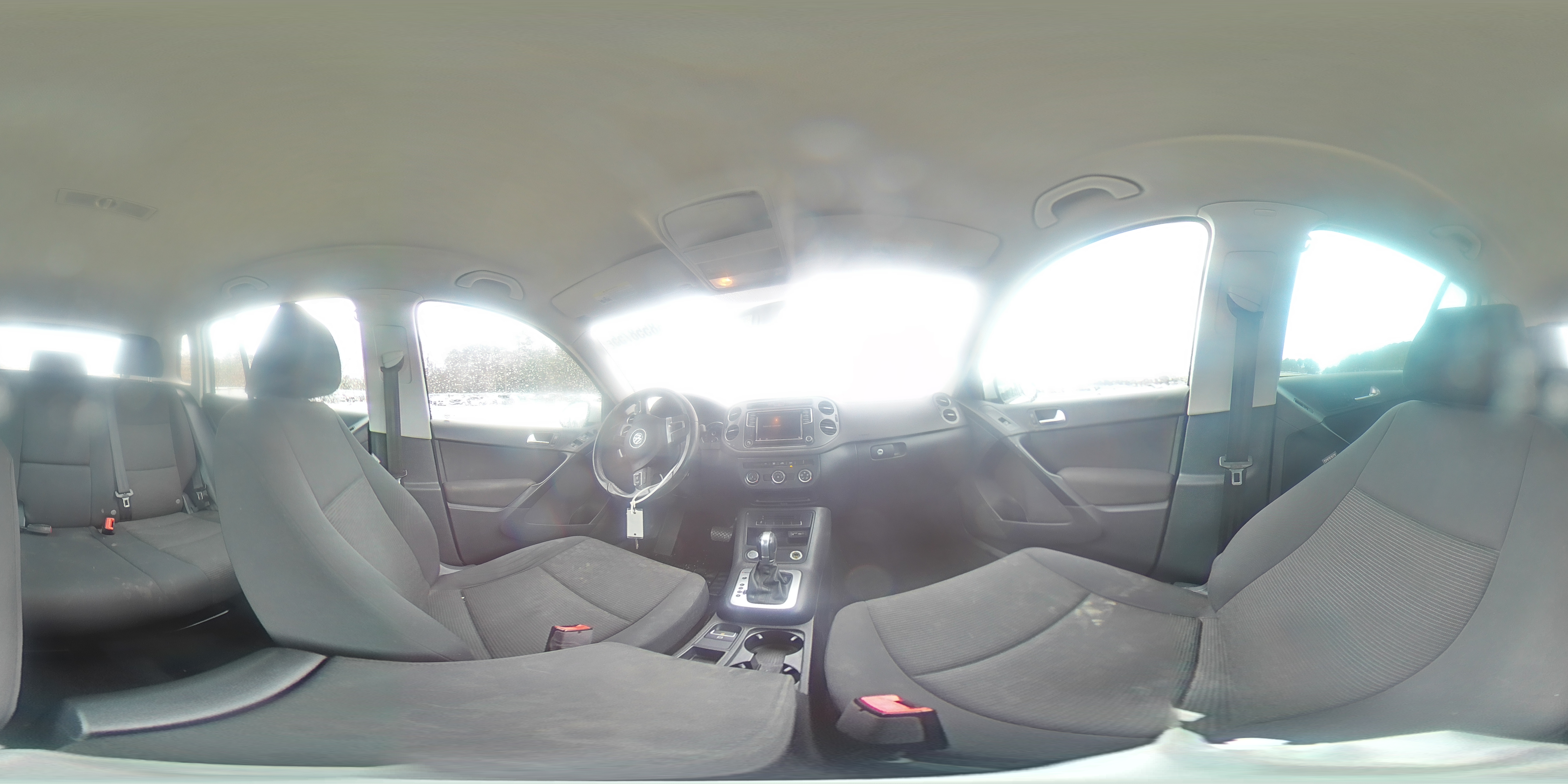 2017 Volkswagen Tiguan - Image 13