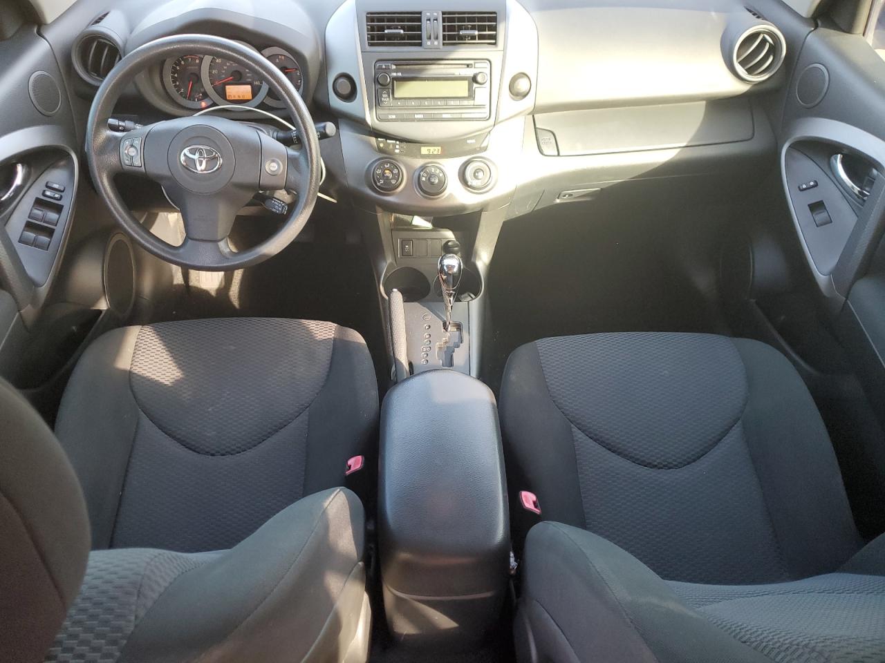 2012 Toyota RAV 4 - Image 8