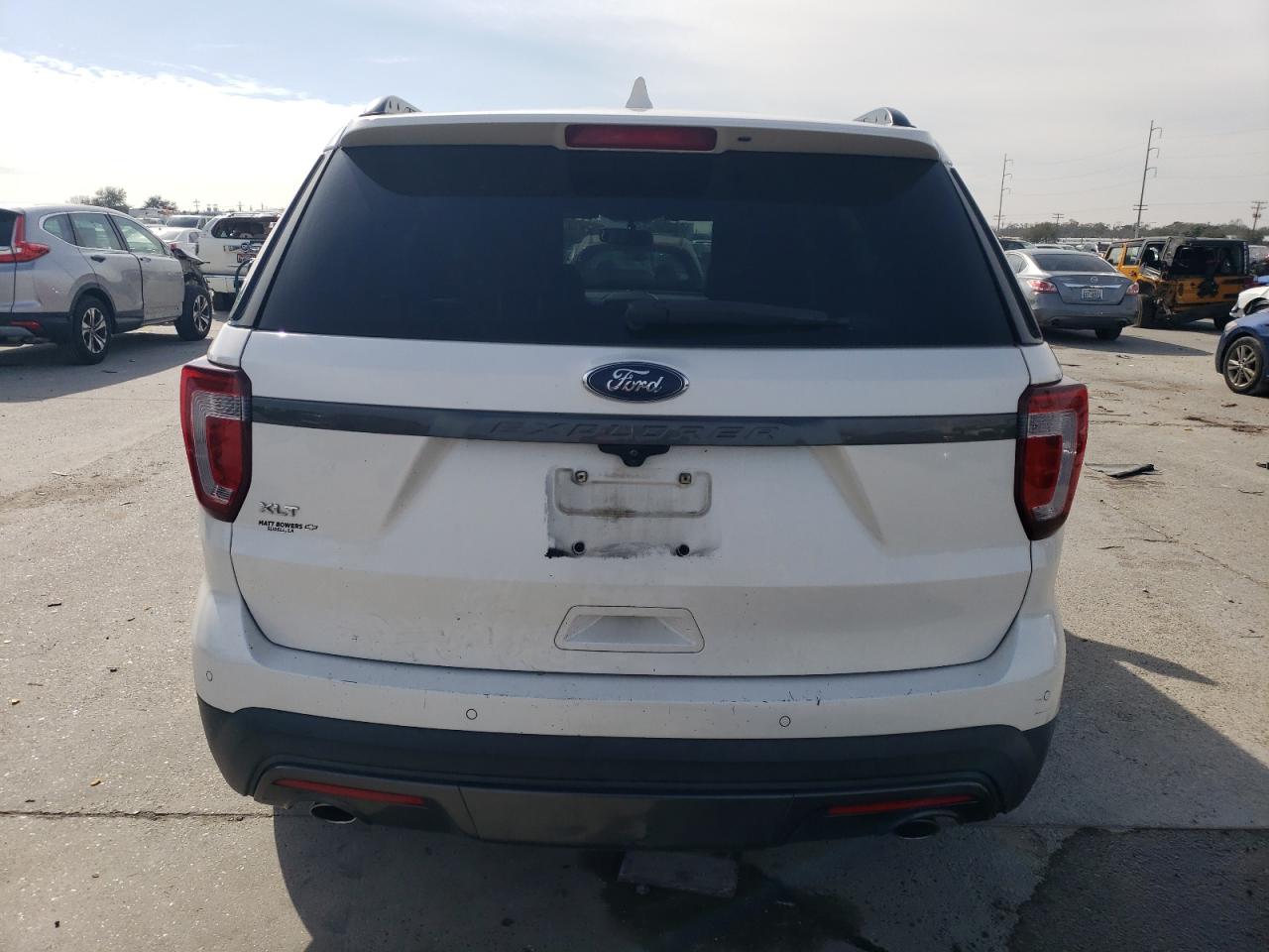 2017 Ford Explorer - Image 6