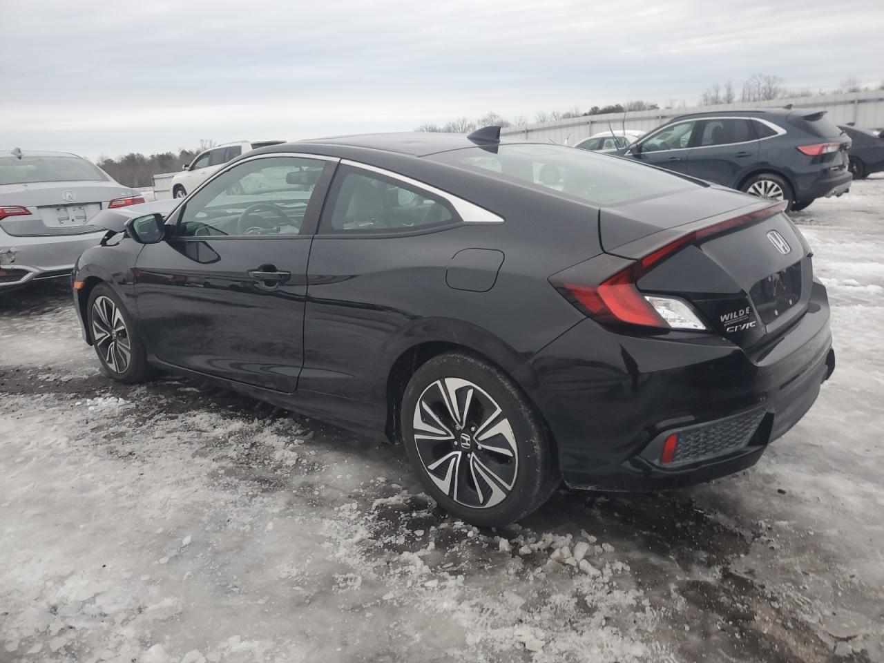 VIN 2HGFC3B78GH358760 2016 HONDA CIVIC no.2