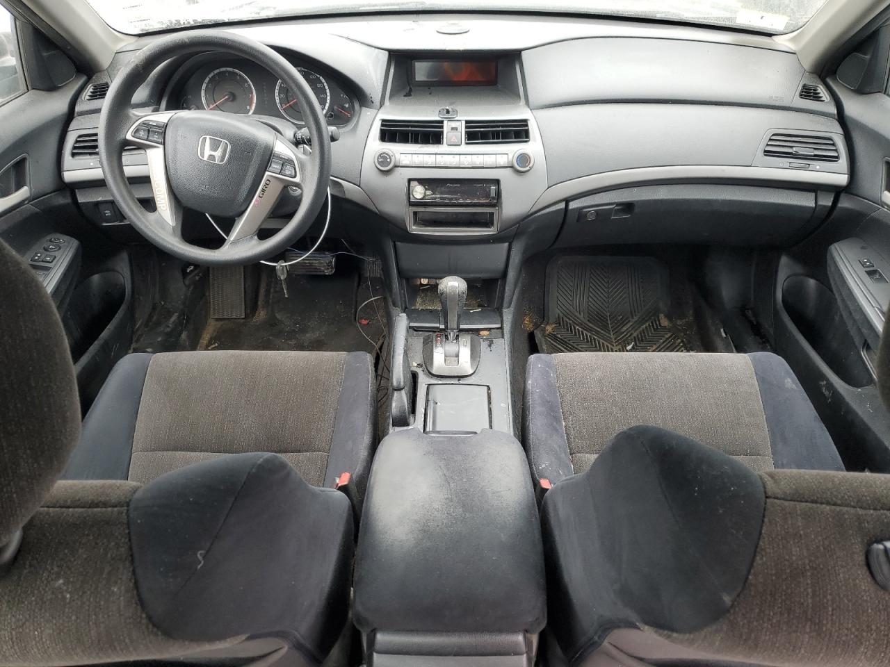 2010 Honda Accord - Image 8