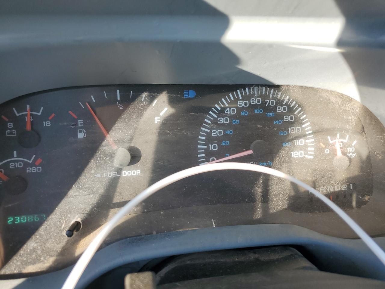 1999 Dodge RAM - Image 9