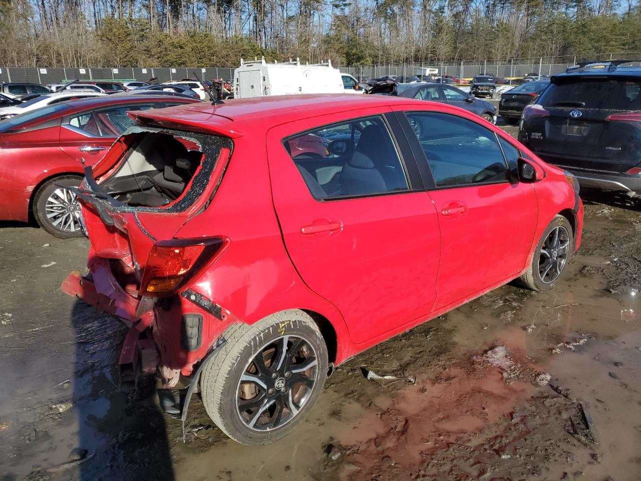 2015 Toyota Yaris - Image 3