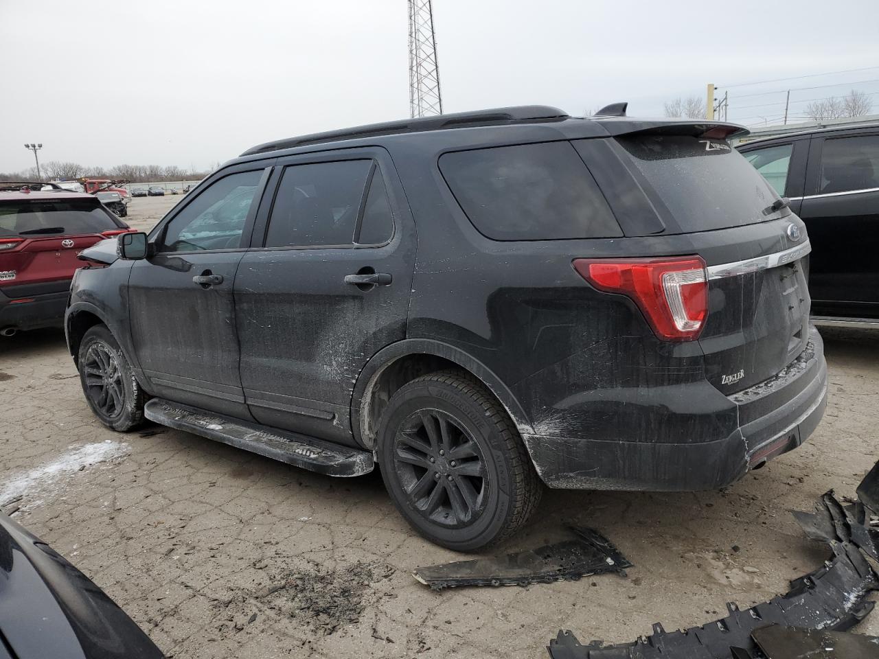 2017 Ford Explorer - Image 2