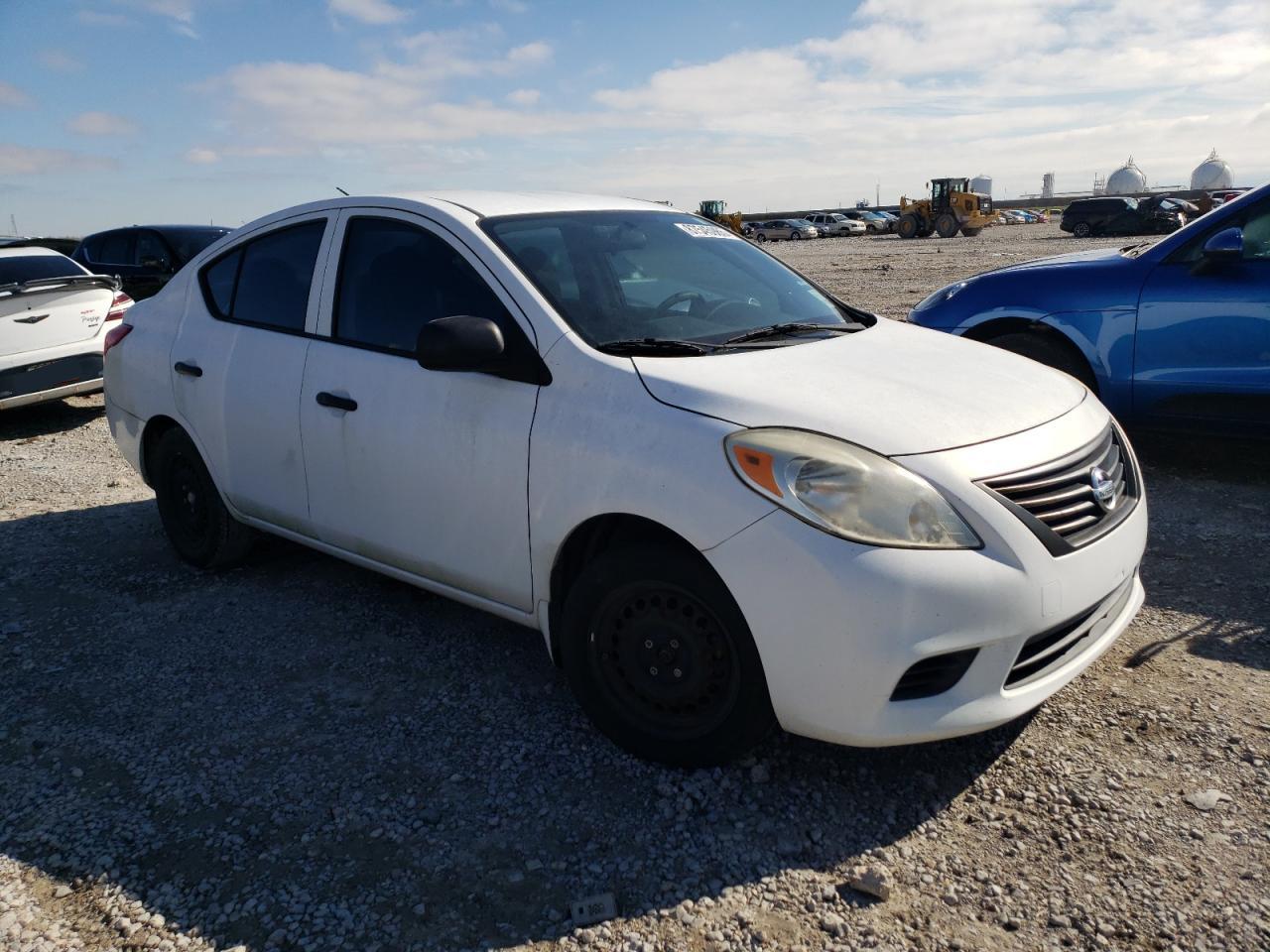 VIN 3N1CN7AP9DL843726 2013 NISSAN VERSA no.4