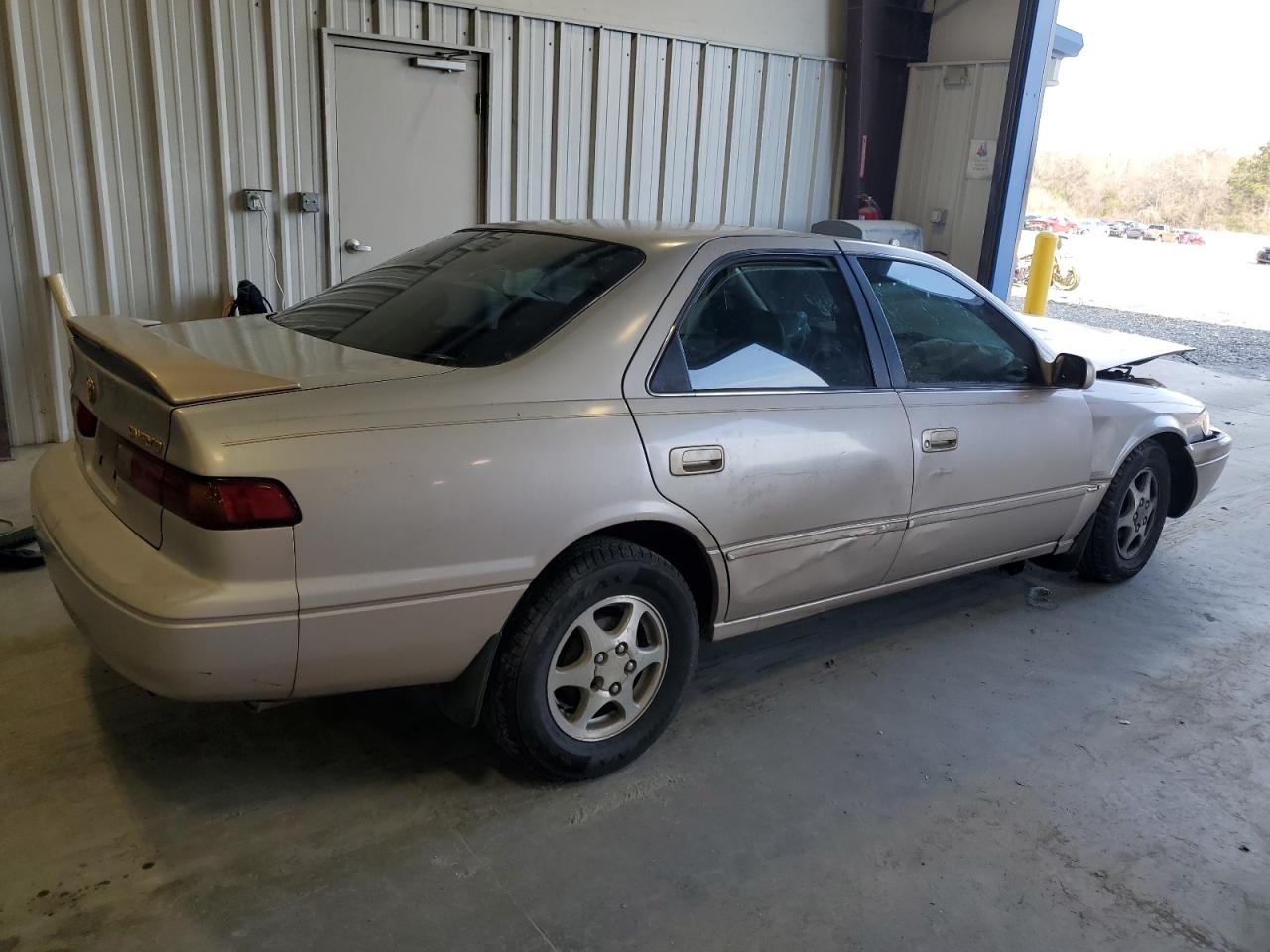 1997 Toyota Camry - Image 3