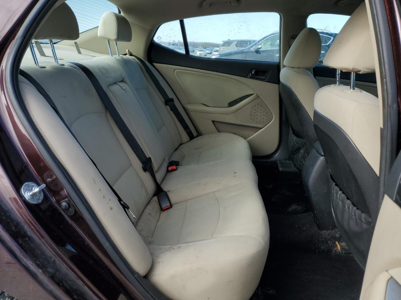 2015 Kia Optima - Image 10