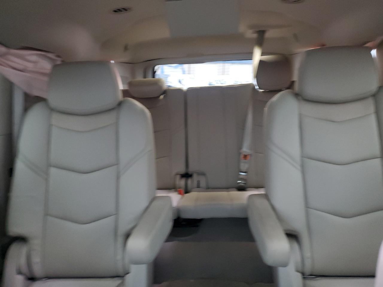 2016 Cadillac Escalade - Image 10
