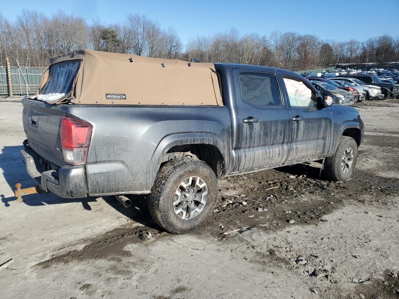 2019 Toyota Tacoma - Image 3