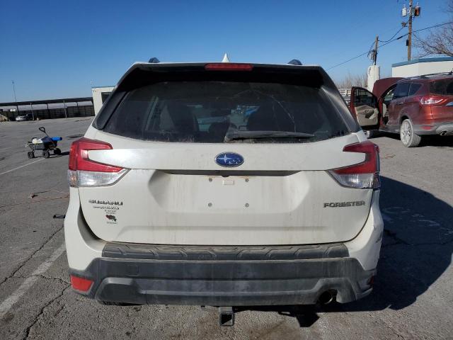  SUBARU FORESTER 2021 Білий