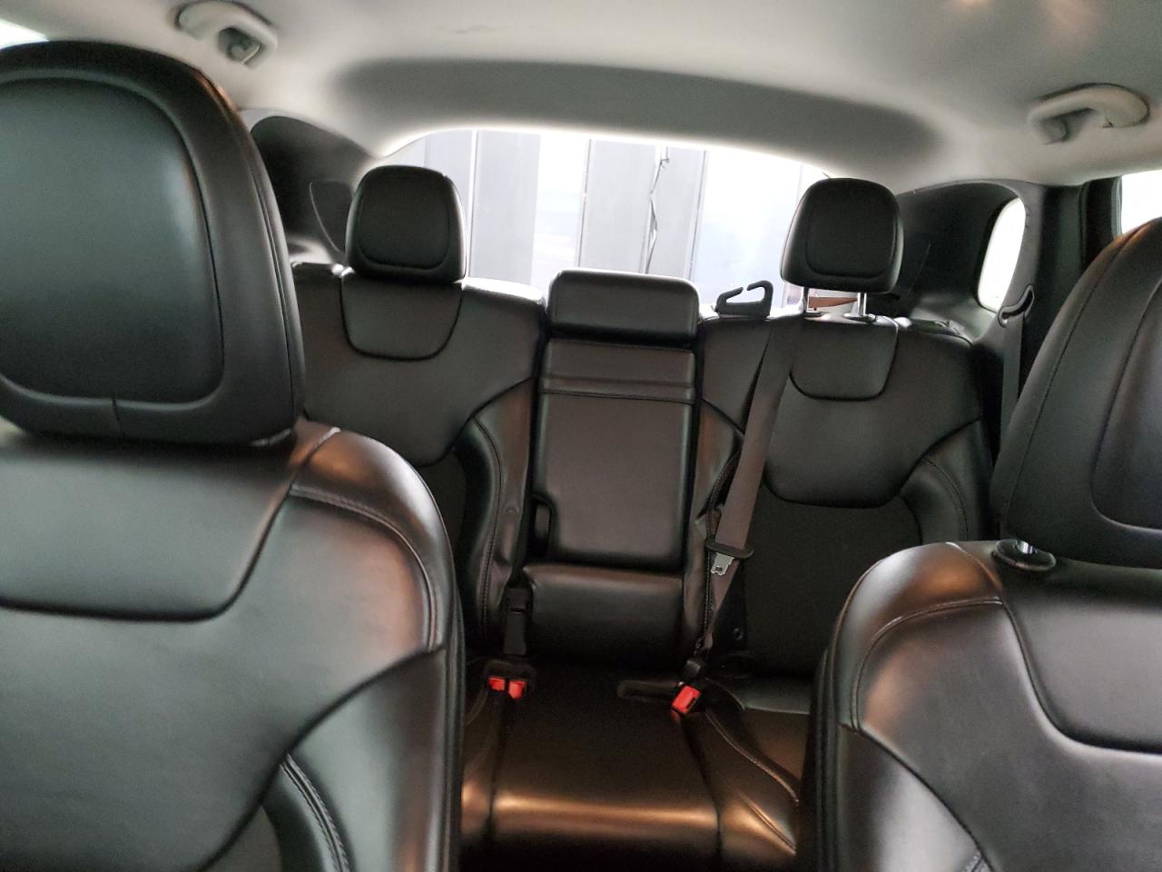 2019 Jeep Grand Cherokee - Image 10